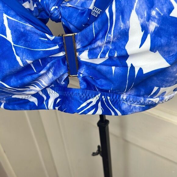 Trina Turk Basque Banded Bikini Top Blue Floral Size 14 Nwot - Picture 3 of 7